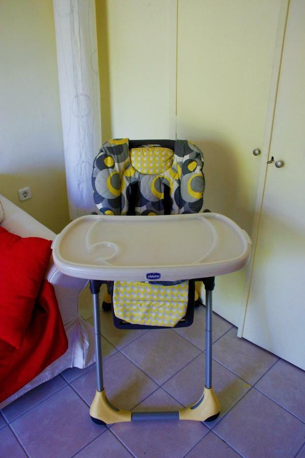 Cosy Apartment By The Sea Метаморфоси Екстериор снимка