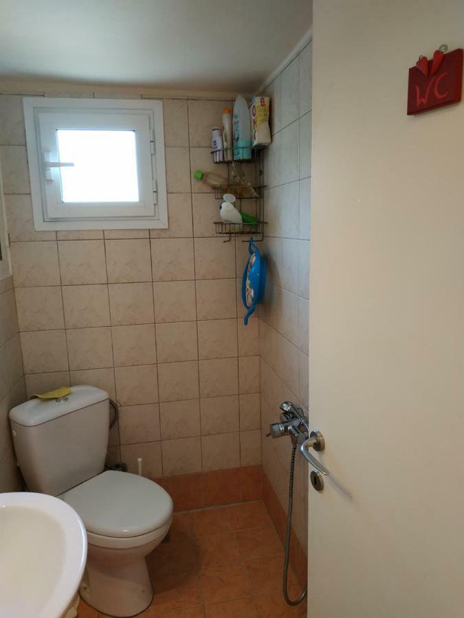 Cosy Apartment By The Sea Метаморфоси Екстериор снимка